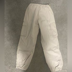 baggy parachute pants, size small. brand-refuge